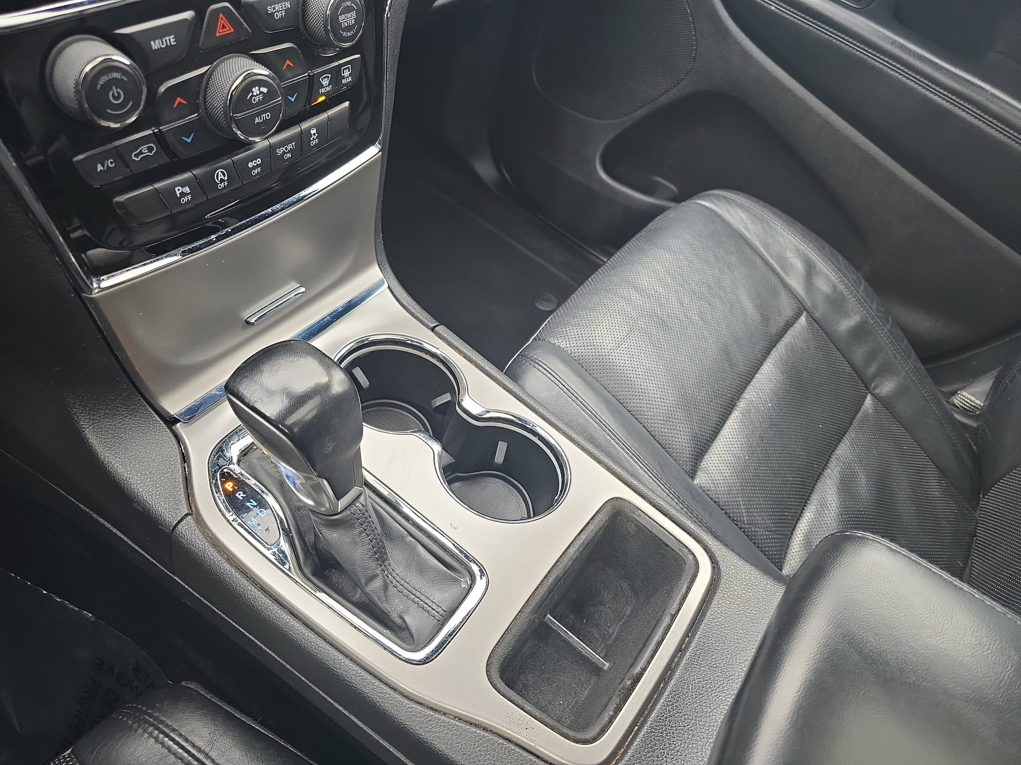 Used 2020 Jeep Grand Cherokee Limited w/ Luxury Group II image 21