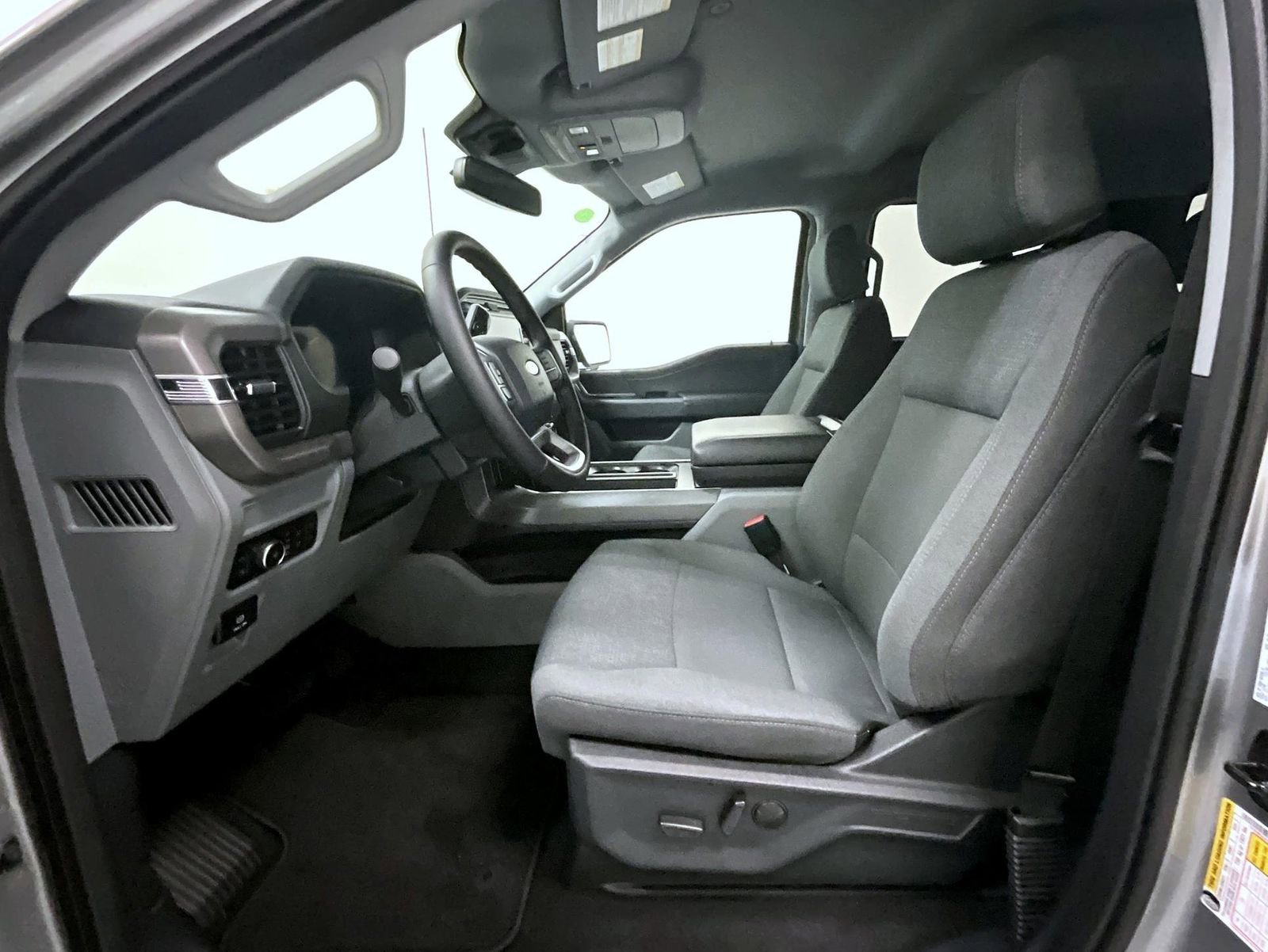 New 2025 Ford F150 XLT w/ Equipment Group 302A MID image 10