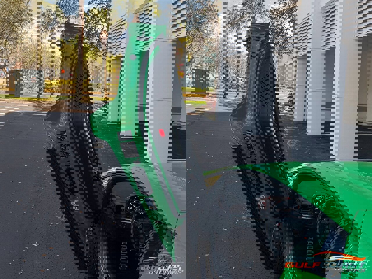 Used 2024 Lamborghini Revuelto image 27