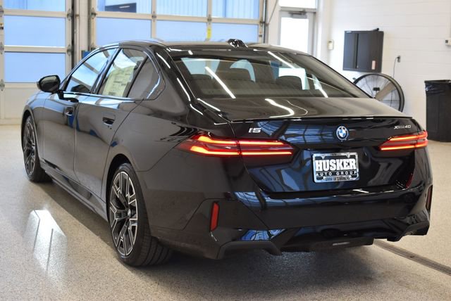 New 2027 BMW i5 xDrive40 w/ M Sport Package AWD/4WD image 10