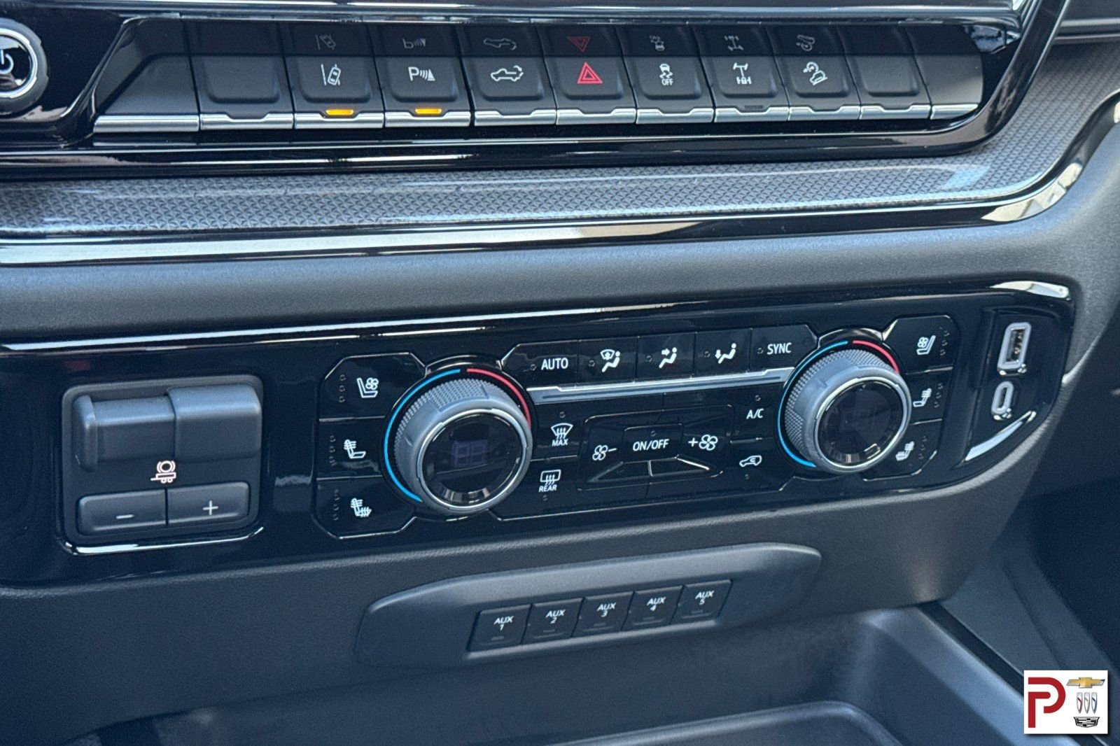 Certified 2025 Chevrolet Silverado 2500 ZR2 w/ Technology Package image 24