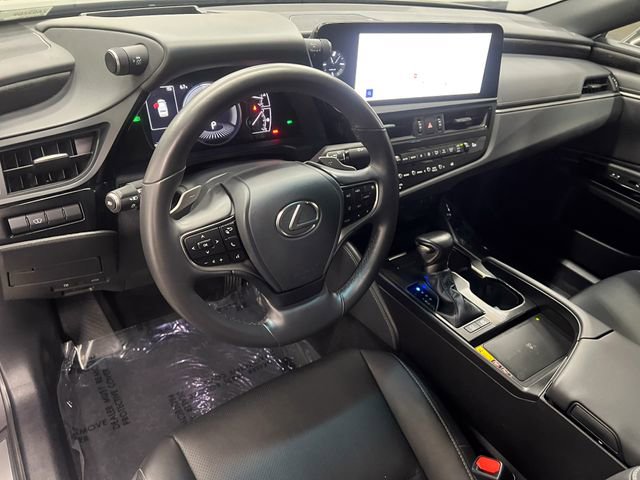 Certified 2025 Lexus ES 300h w/ Premium Package FWD image 16
