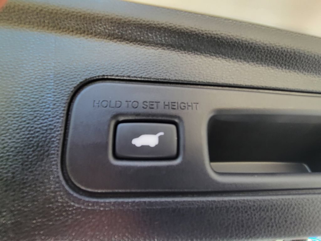 Certified 2026 Acura MDX w/ Technology Package FWD image 29