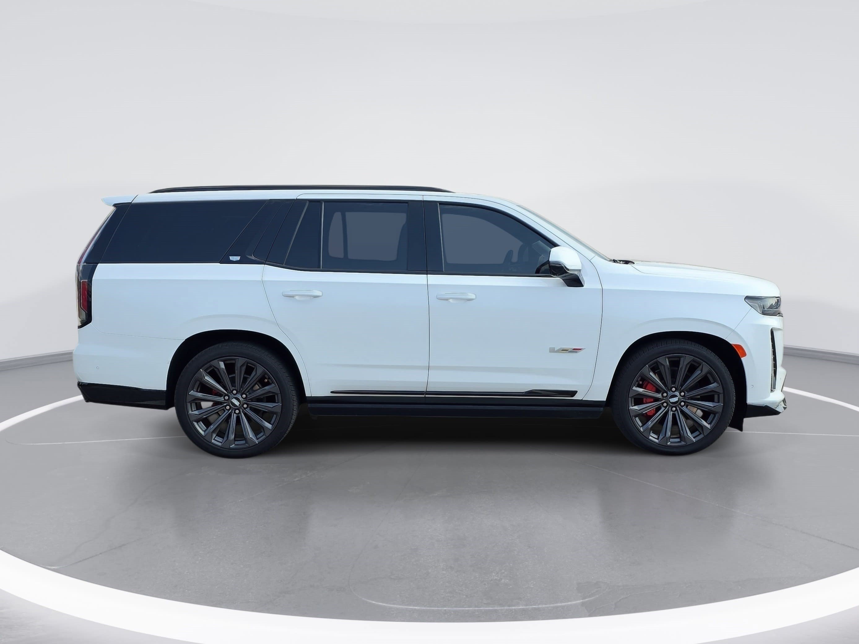 Used 2023 Cadillac Escalade V w/ Heavy-Duty Trailer Package AWD/4WD image 2
