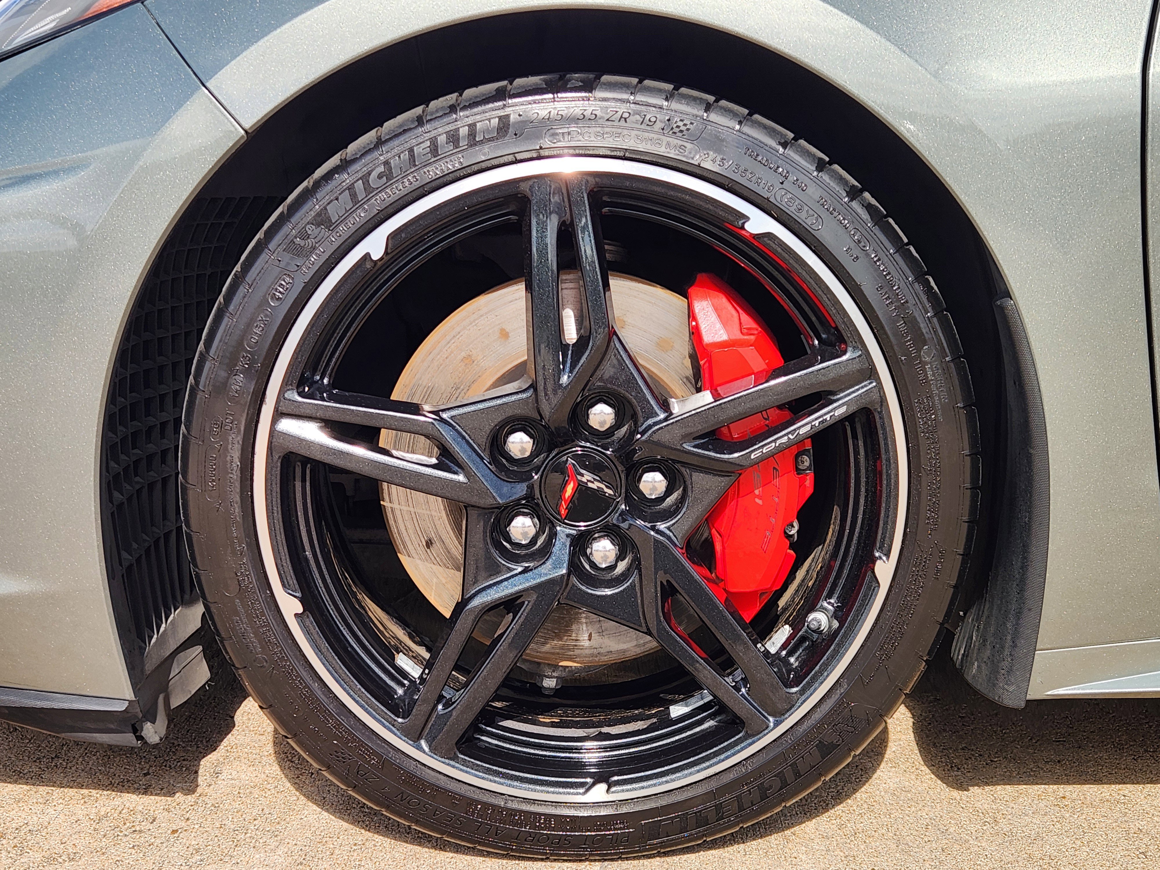 Used 2023 Chevrolet Corvette Stingray Premium Conv w/ Z51 Performance Package RWD image 11