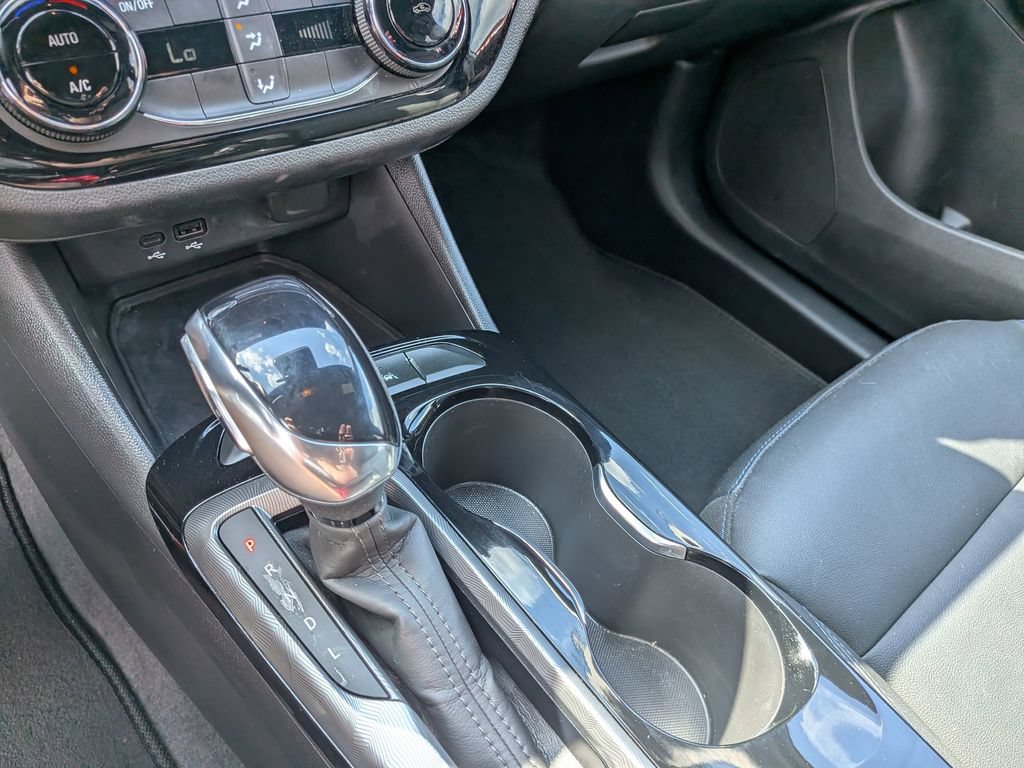 Used 2025 Buick Envista Sport Touring FWD image 18