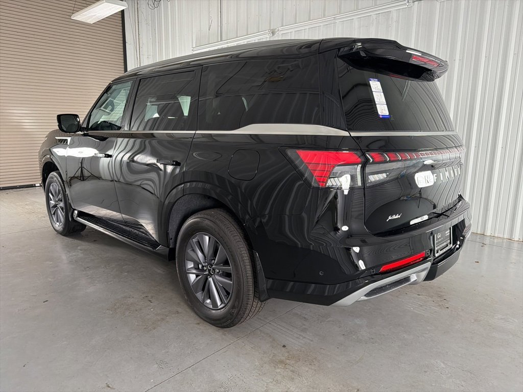 New 2026 INFINITI QX80 Pure image 6