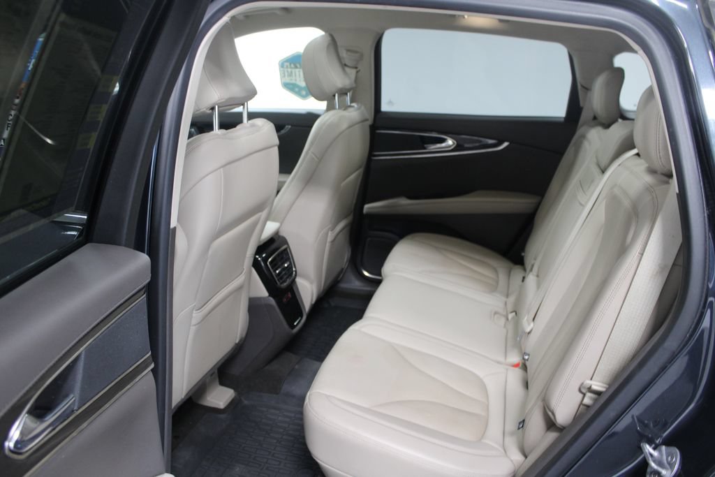 Used 2023 Lincoln Nautilus Reserve AWD/4WD image 26