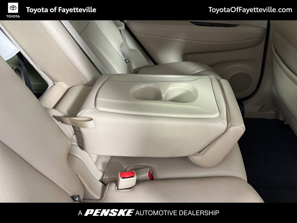 Used 2018 Nissan Rogue SL image 8