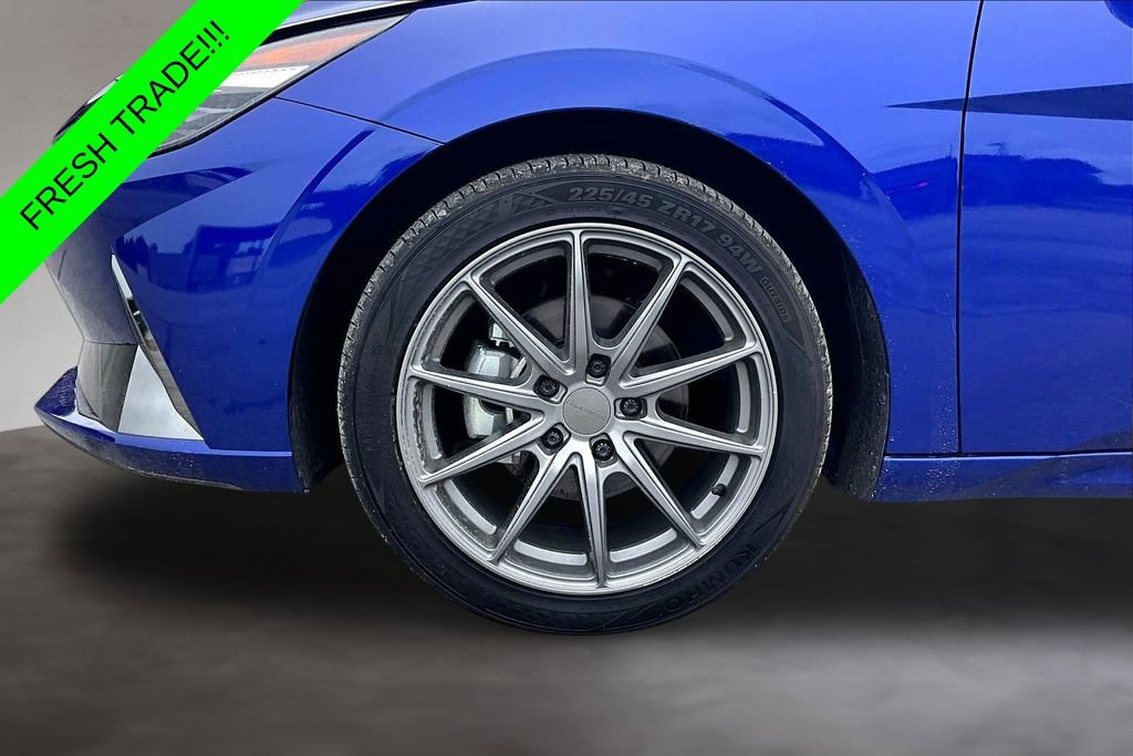 Used 2023 Hyundai Elantra Limited w/ Cargo Package FWD image 32