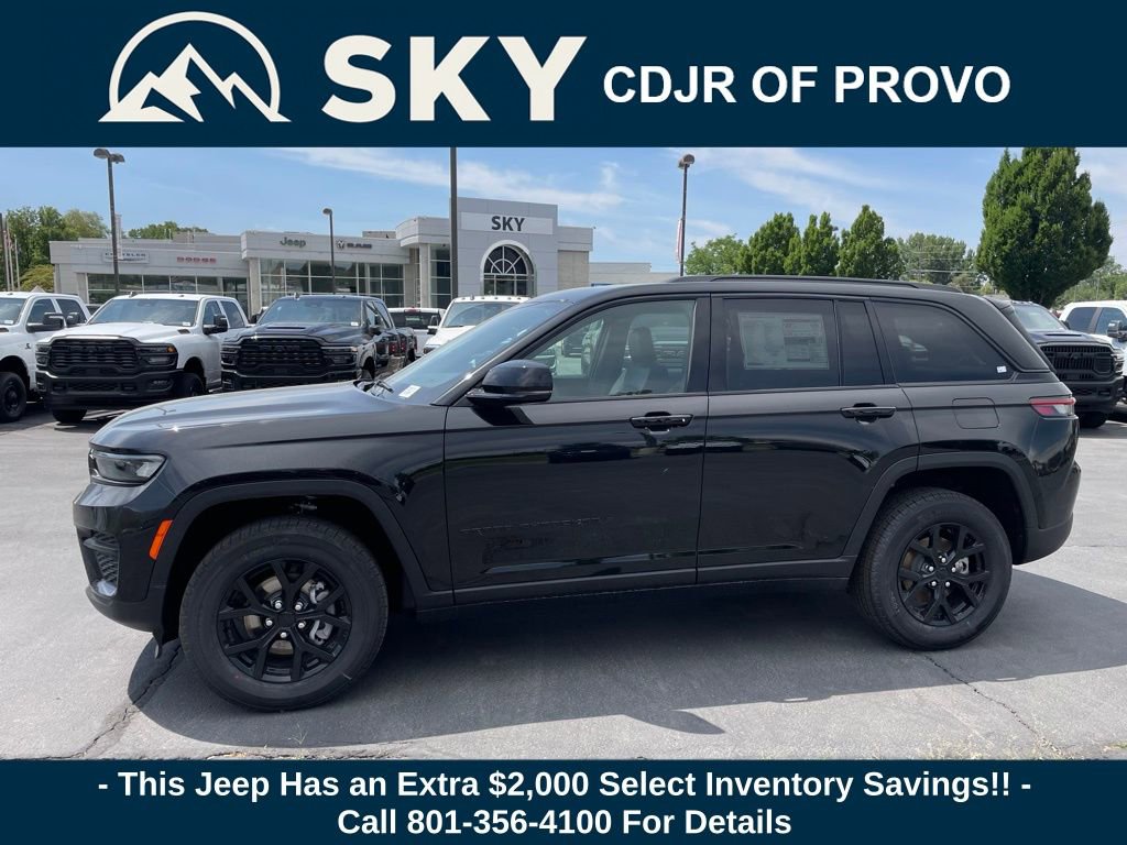 New 2025 Jeep Grand Cherokee Altitude image 1