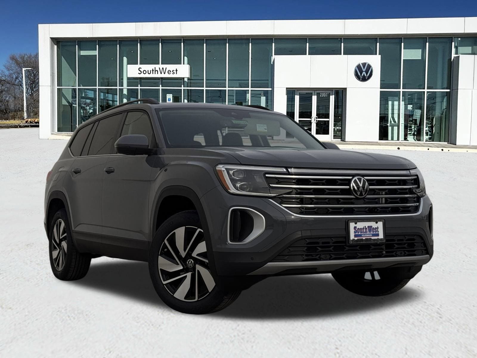 New 2026 Volkswagen Atlas SE image 1