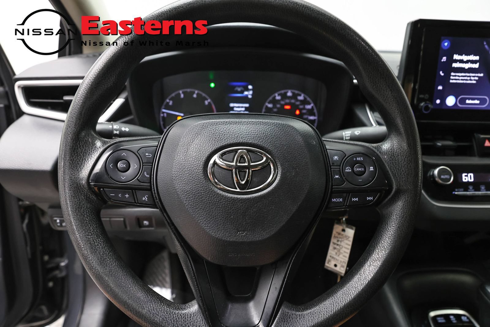 Used 2023 Toyota Corolla LE w/ Carpet Mat Package (TMS) FWD image 10