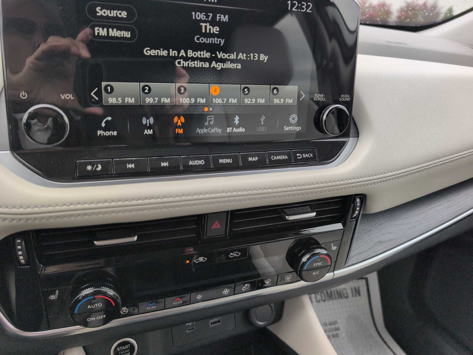Used 2021 Nissan Rogue SL w/ Premium Package image 21