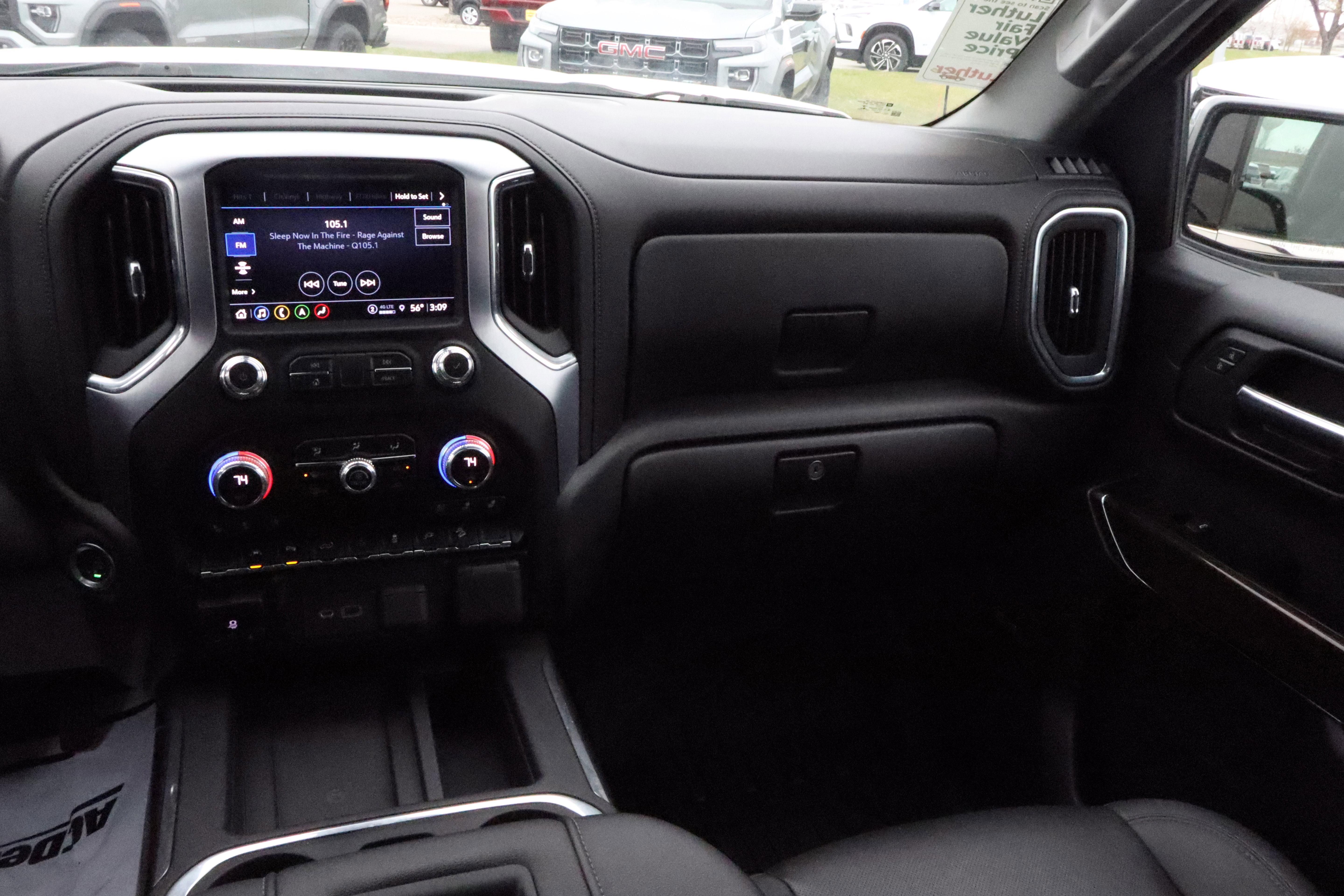 Certified 2022 GMC Sierra 1500 SLT w/ SLT Premium Plus Package image 11