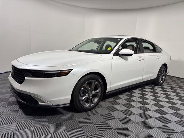 Used 2024 Honda Accord EX image 12