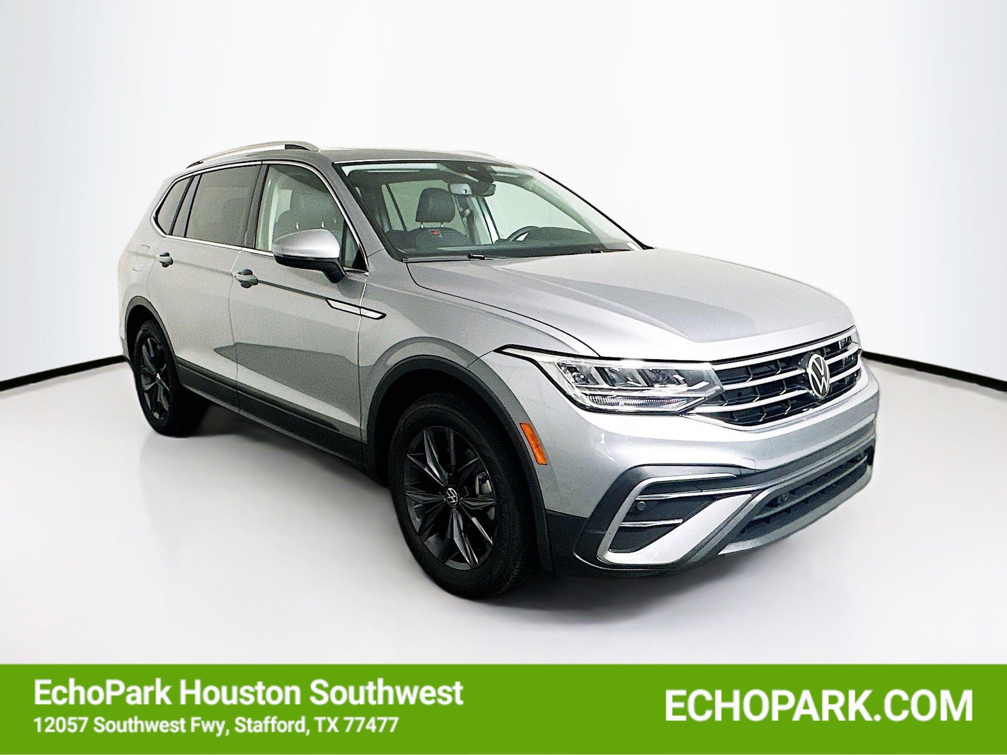 Used 2022 Volkswagen Tiguan SE w/ Panoramic Sunroof Package video 1
