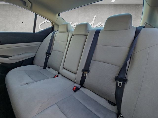 Used 2024 Nissan Altima 2.5 SV image 22