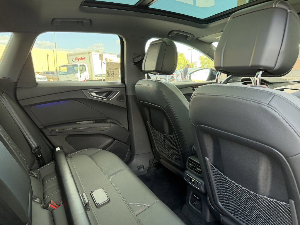Used 2023 Audi Q4 e-tron Premium Plus w/ Premium Plus AWD/4WD image 41