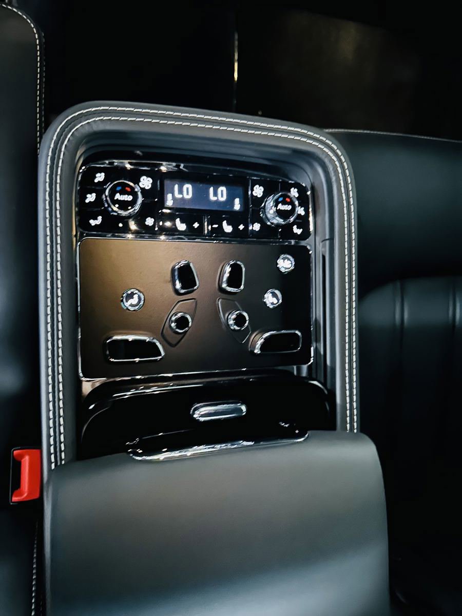 Used 2016 Bentley Mulsanne image 13