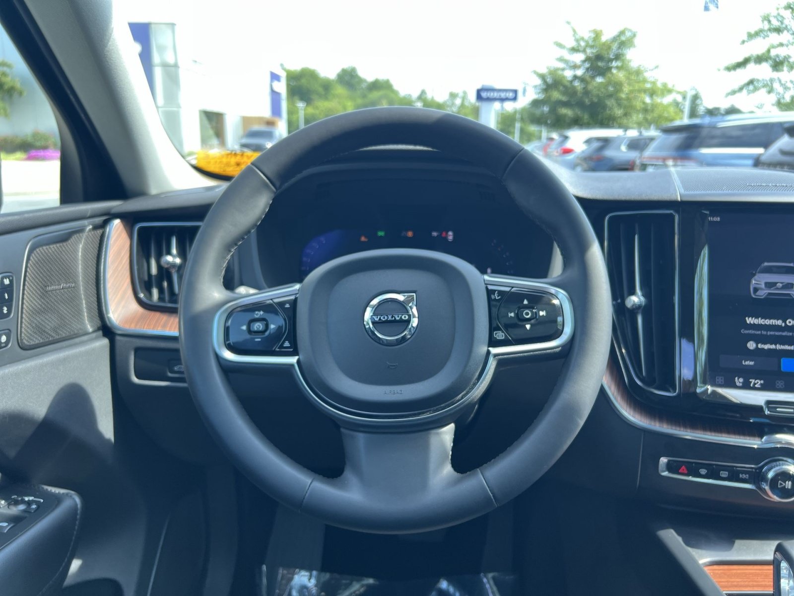 Used 2024 Volvo XC60 B5 Plus w/ Climate Package AWD/4WD image 16