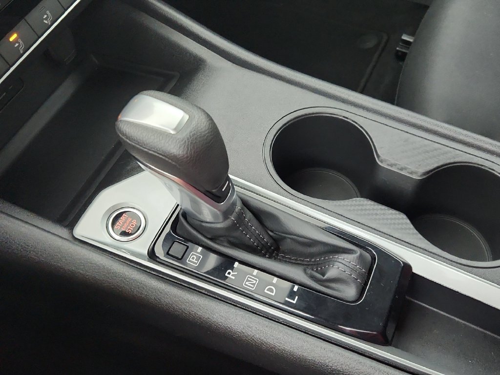 Used 2025 Nissan Altima 2.5 SV FWD image 30