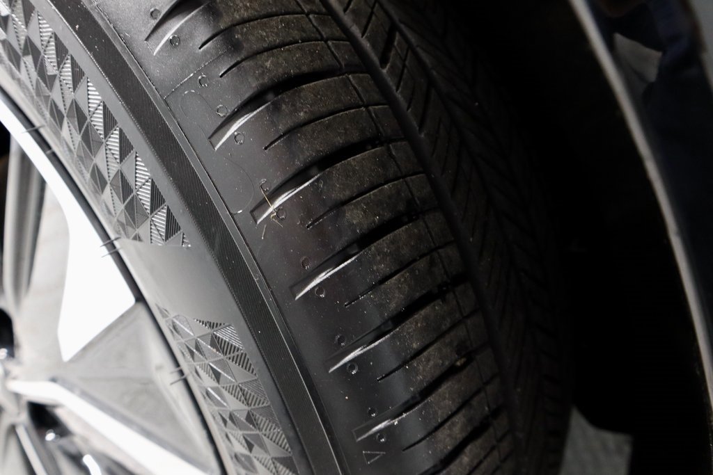 Used 2024 Kia EV6 GT-Line image 22