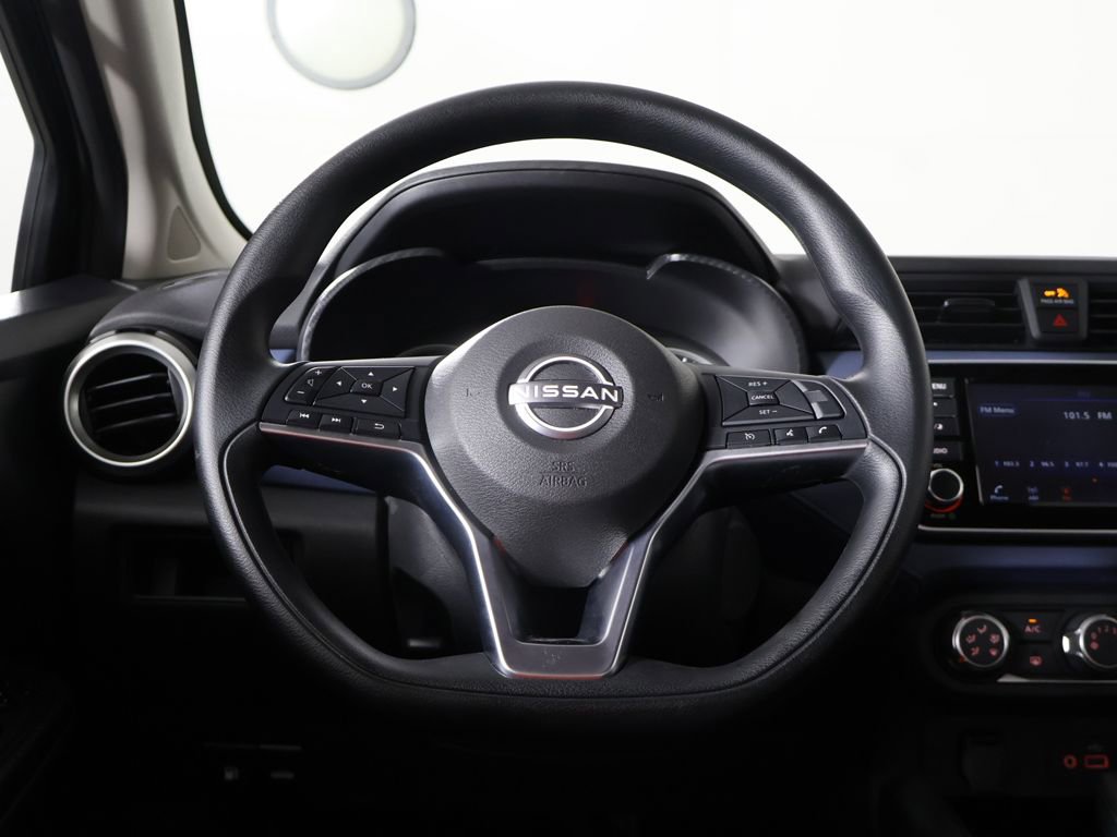 Used 2025 Nissan Versa SV image 30