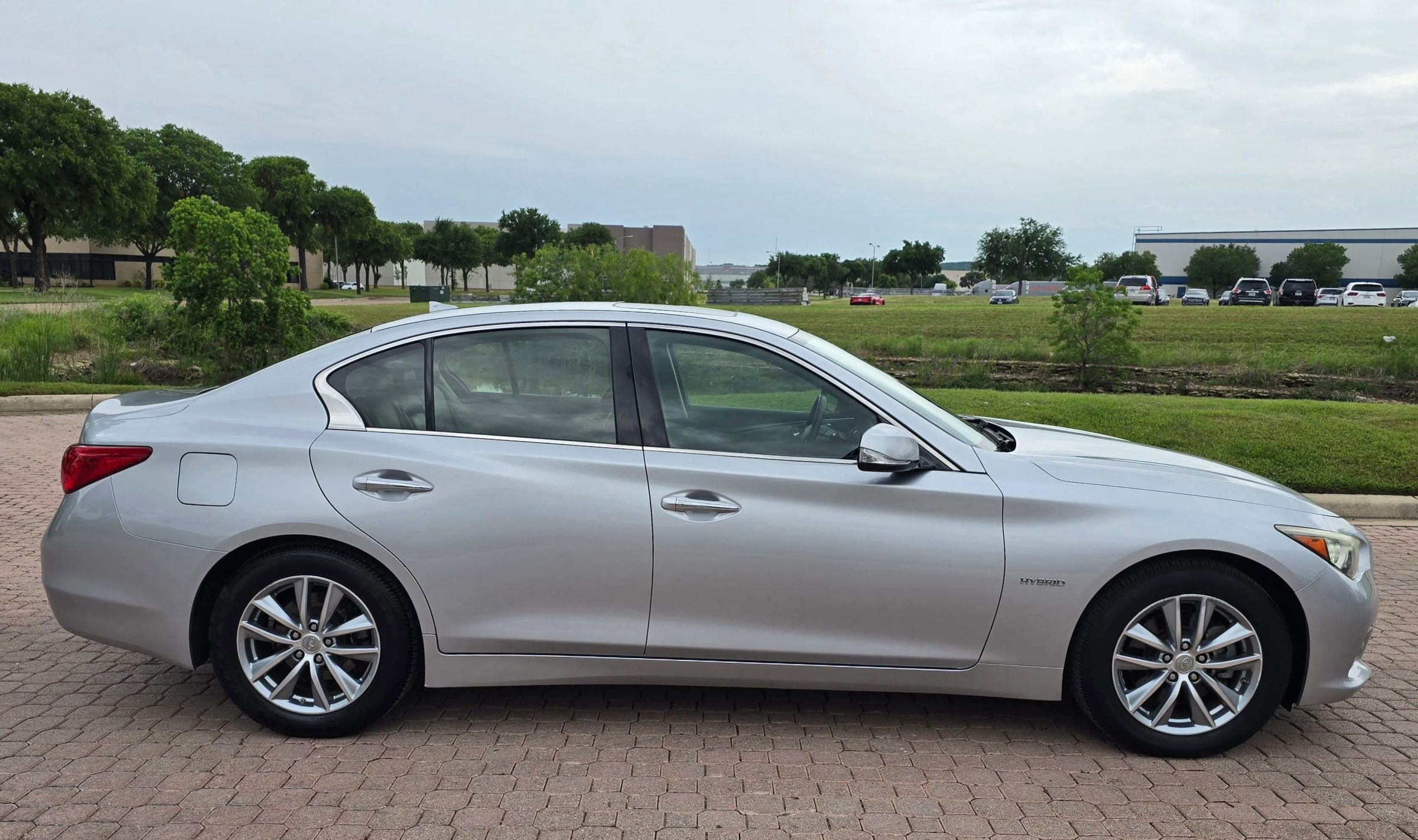 Used 2014 INFINITI Q50 Premium w/ Navigation Package AWD/4WD image 7