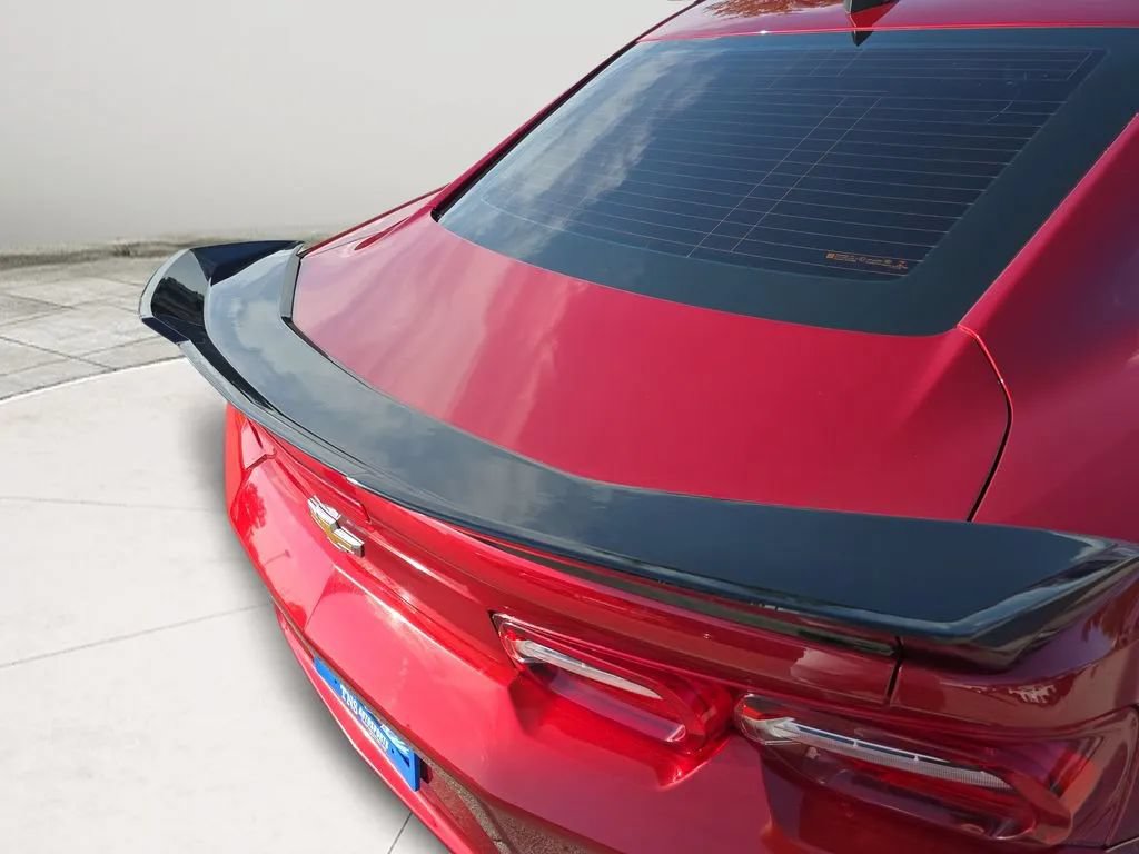 Used 2022 Chevrolet Camaro LT RWD image 31