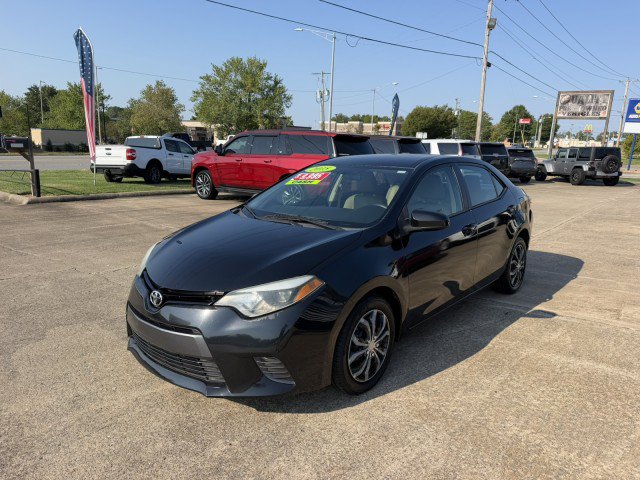 Used 2015 Toyota Corolla LE FWD image 4