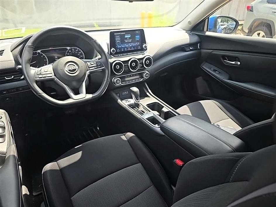 Used 2024 Nissan Sentra SV w/ All-Weather Package FWD image 2