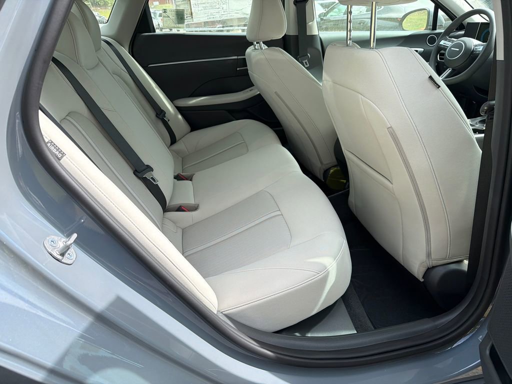 New 2026 Hyundai Sonata SE FWD image 15