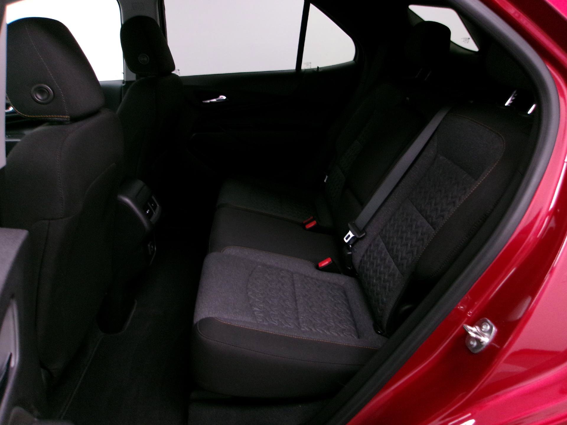 Used 2024 Chevrolet Equinox LT AWD/4WD image 10