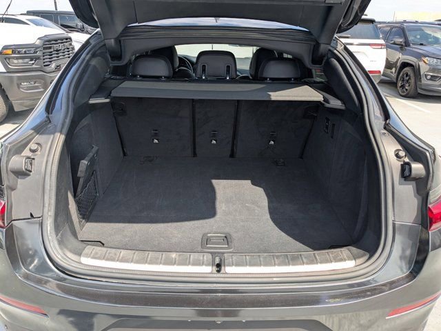 Used 2023 BMW X4 xDrive30i w/ Parking Assistance Package AWD/4WD image 12