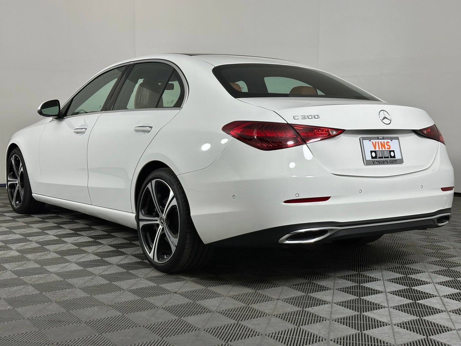 Used 2025 Mercedes-Benz C 300 Sedan image 35