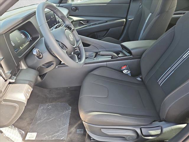 New 2026 Hyundai Elantra Sport image 4