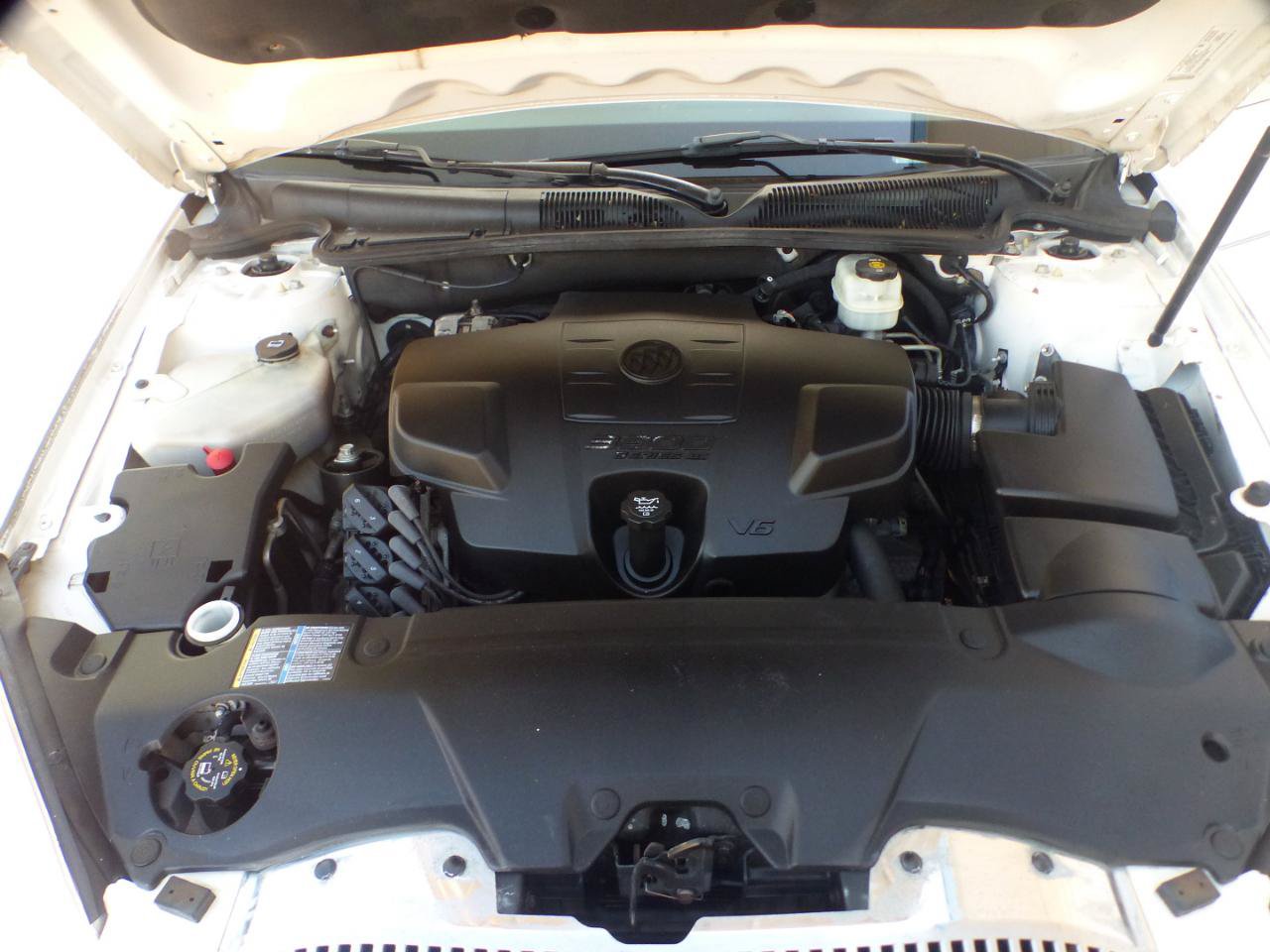 Used 2007 Buick Lucerne CXL FWD image 24