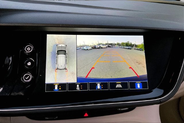 Used 2023 Buick Envision Avenir AWD/4WD image 11