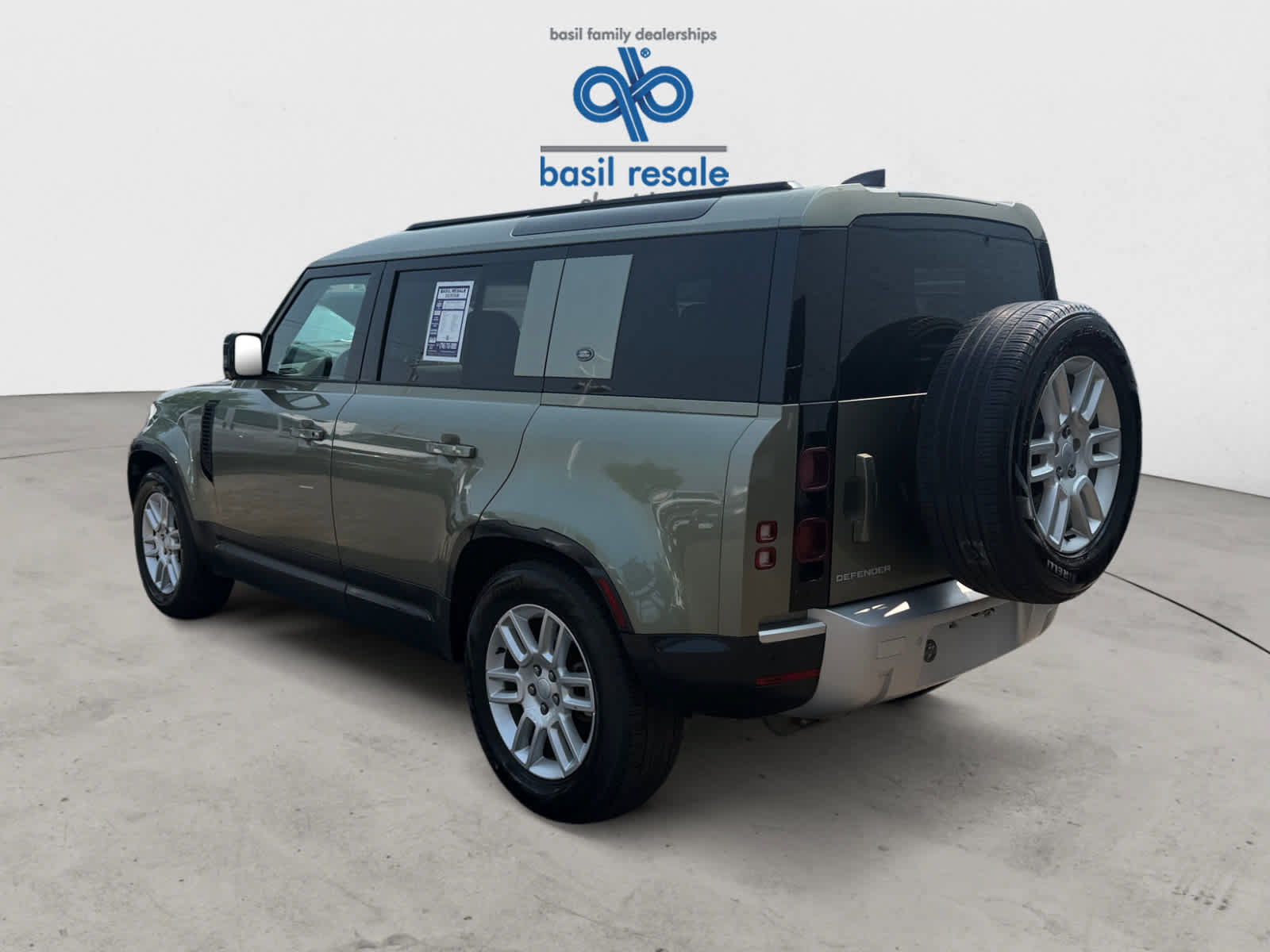 Used 2024 Land Rover Defender 110 S AWD/4WD image 4