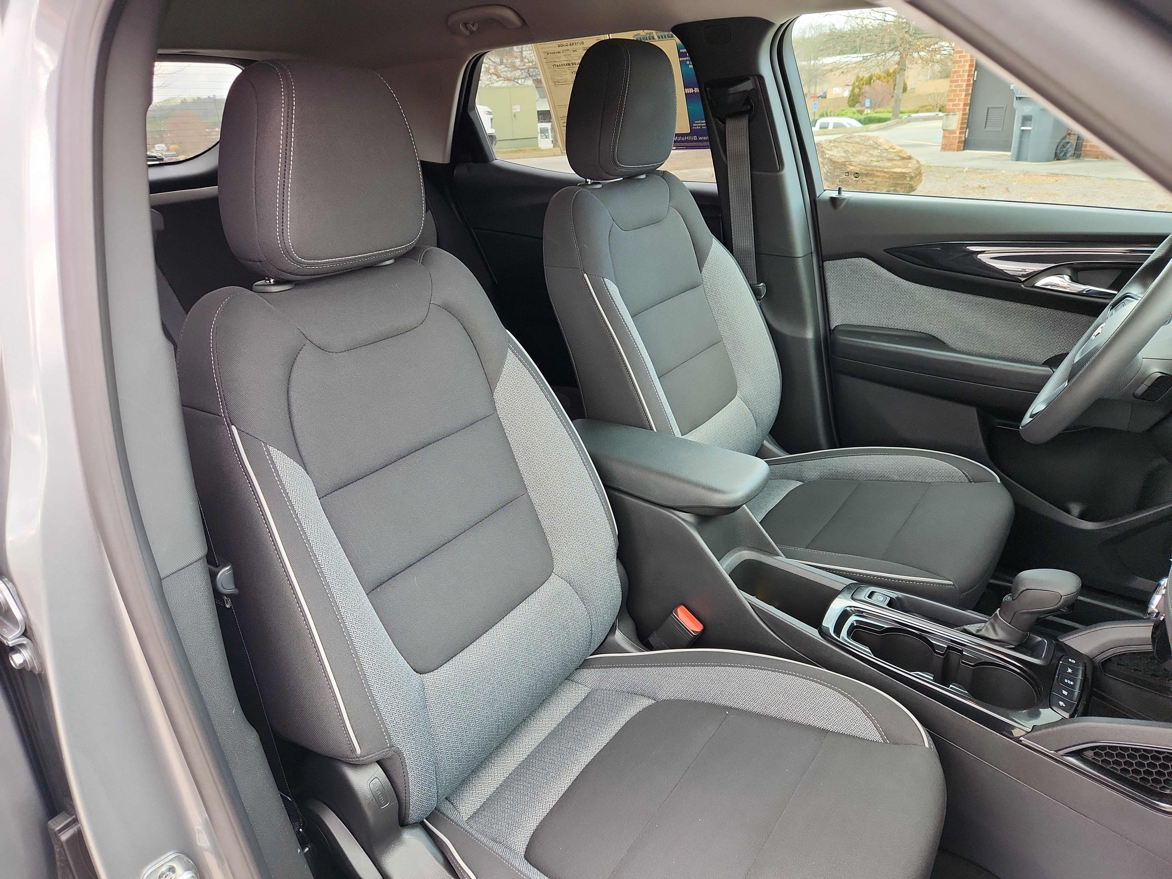 Used 2024 Chevrolet TrailBlazer LT w/ Driver Confidence Package image 40