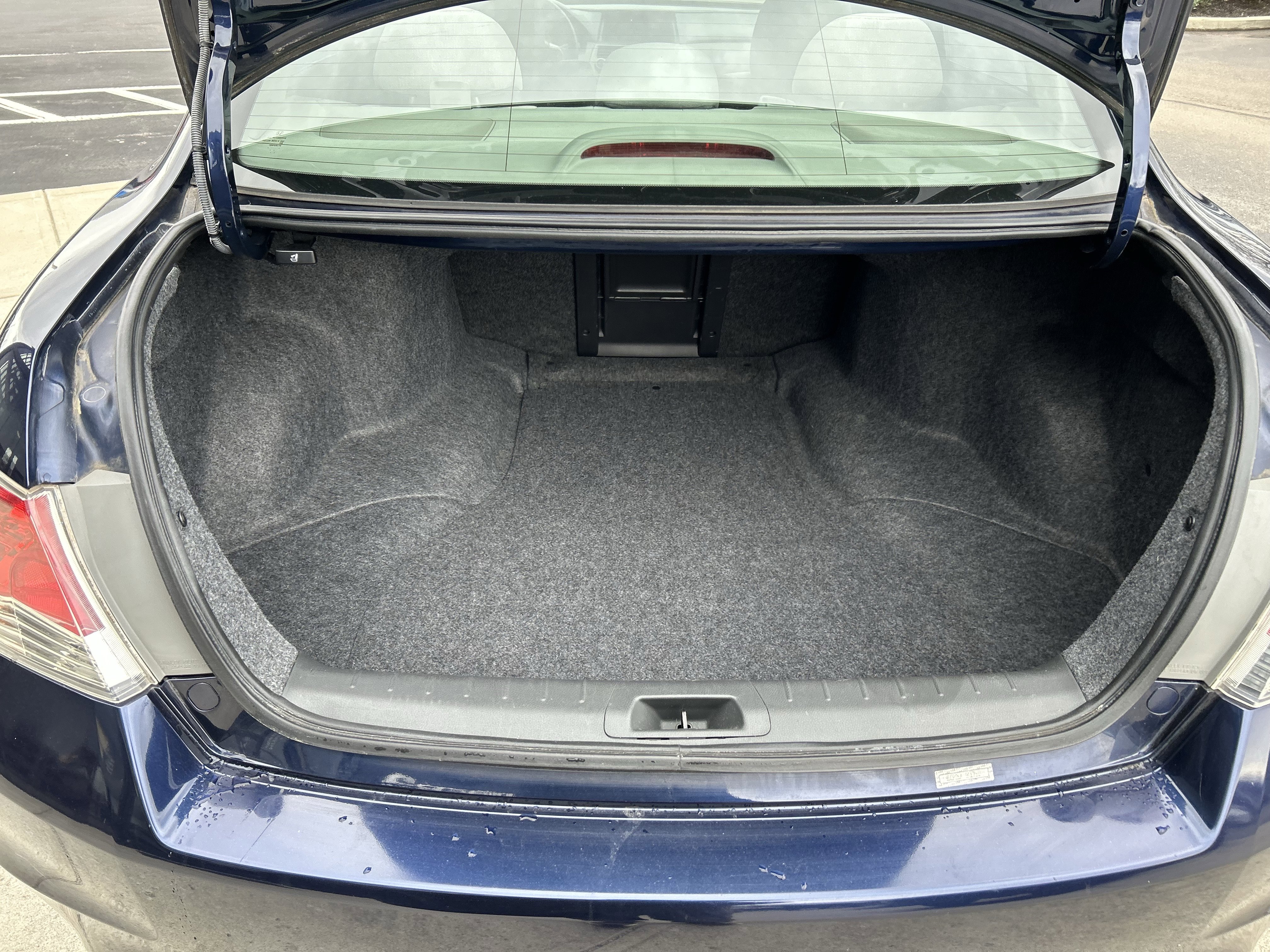 Used 2009 Honda Accord LX-P image 24