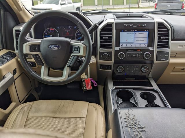 Used 2019 Ford F250 Lariat w/ Chrome Package image 16