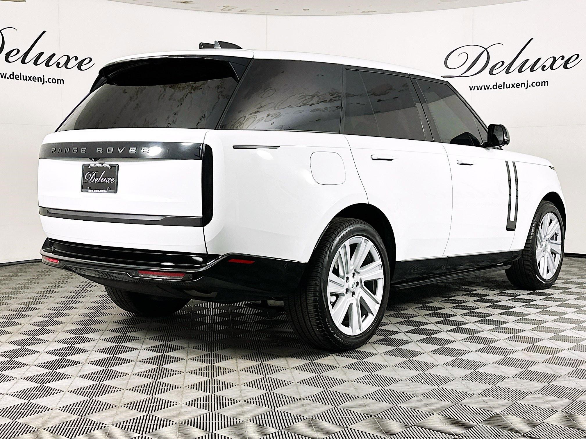Used 2023 Land Rover Range Rover SE AWD/4WD image 6