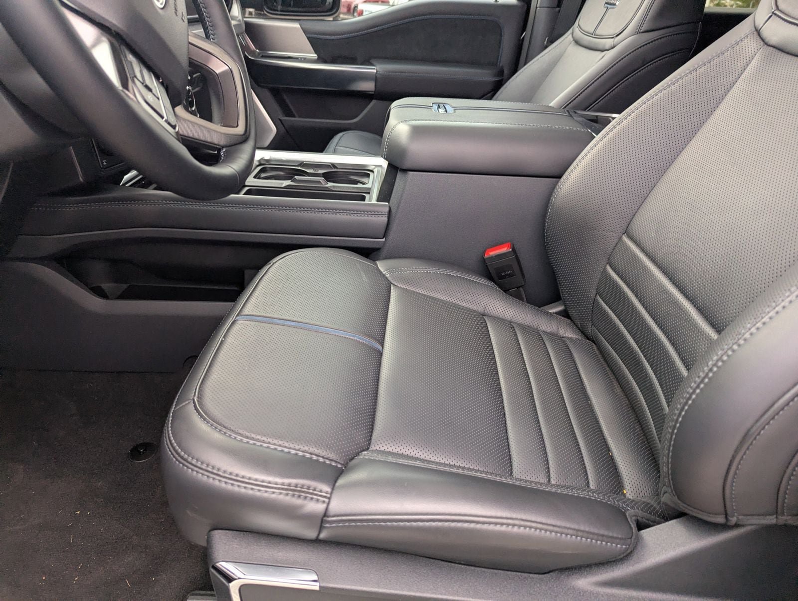 New 2026 Ford F250 Platinum AWD/4WD image 17