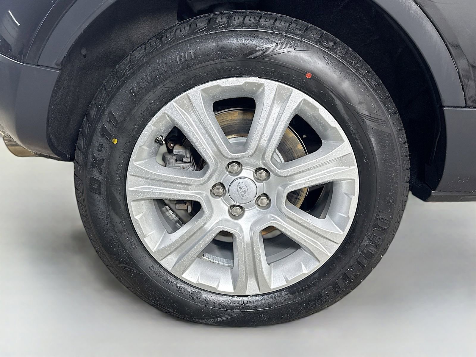 Used 2017 Land Rover Range Rover Evoque SE Premium image 29