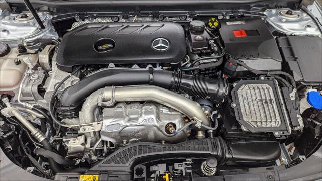 Used 2025 Mercedes-Benz CLA 250 image 31