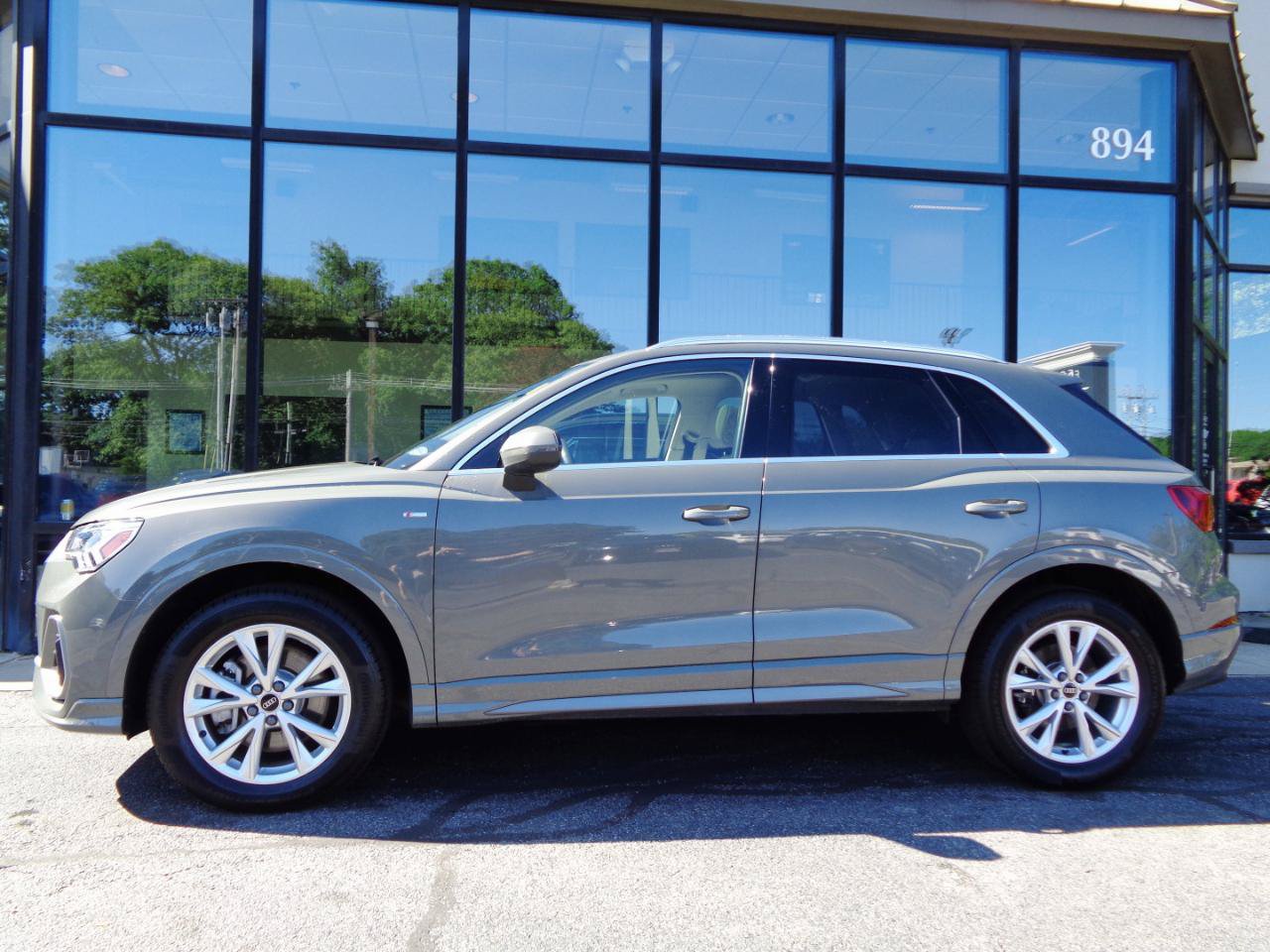 Used 2023 Audi Q3 2.0T Premium Plus AWD/4WD image 6