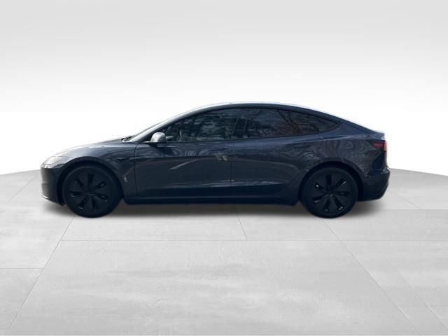 Used 2024 Tesla Model 3 Standard Range image 10