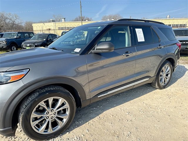 Certified 2022 Ford Explorer XLT w/ Equipment Group 202A image 34